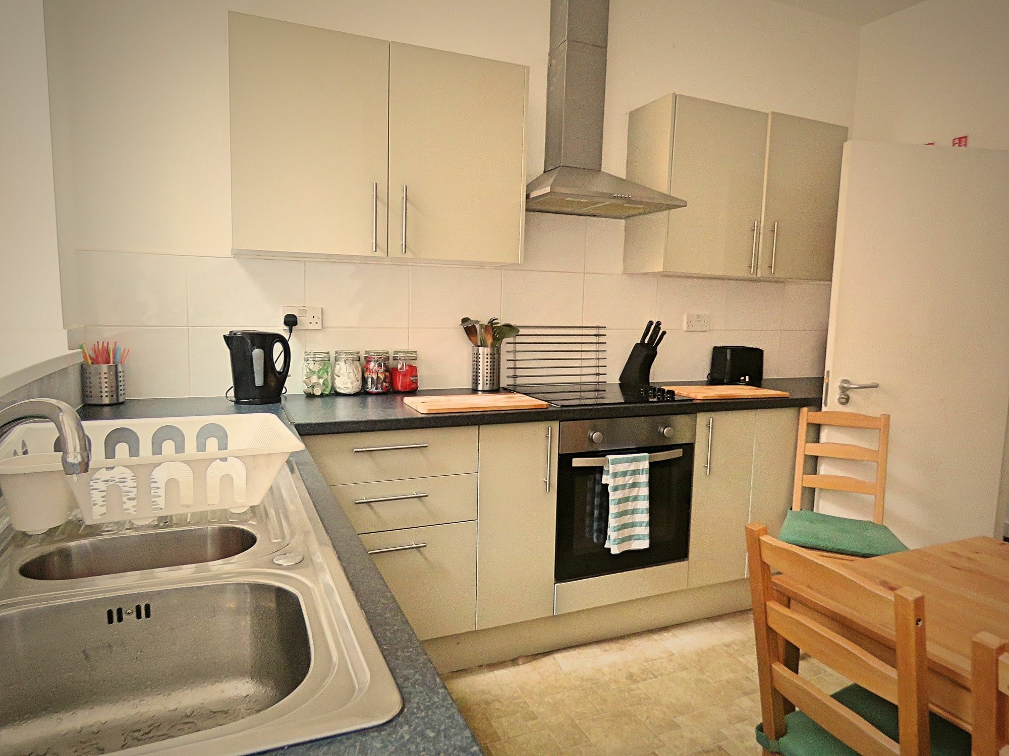 Harley Serviced Apartments - West Street 6 Bedrooms Sheffield Bagian luar foto